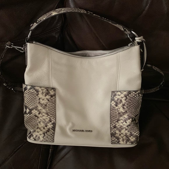 Michael Kors snakeskin purse and matching wristlet - Picture 1 of 5